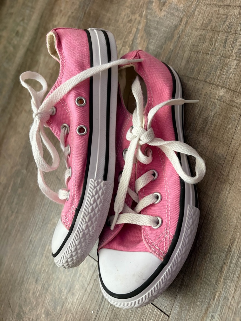 Converse Girls Shoes - Picture 4 of 8